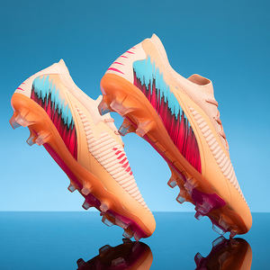 Botas de Fútbol Profesionales, Económicas, Originales, con Suela de TPU Sintética para Entrenamiento Deportivo, Ligeras, Suaves, para Todas las Temporadas, Unisex - Product Image 1