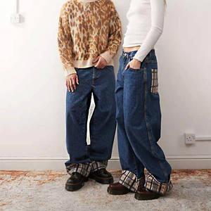 بنطلون جينز رجالي مخصص بقصة واسعة من الأسفل للرجال والنساء - Product Image 1