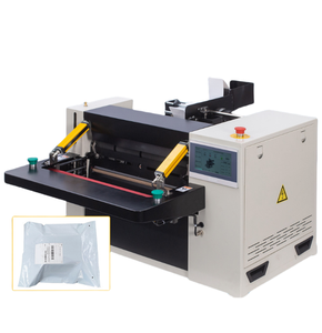 Machine d'étiquetage et de scellage automatique électrique conviviale pour les rouleaux de film PE d'emballage express pour colis en plastique - Product Image 3