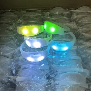 Luminoso ativado som do concerto ilumina acima pulseiras conduzidas bracelete para eventos