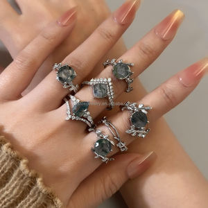 แหวนทองเหลืองประดับพลอยมอสอาเกตชุบทอง 18K งานฝีมือสวยงามคลาสสิก ดีไซน์ใหม่ เหมาะสำหรับงานปาร์ตี้ สำหรับผู้หญิง - Product Image 4