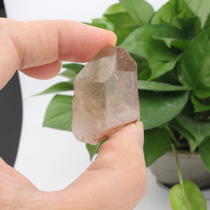 Vente en gros de blocs de cristal de guérison naturels écologiques de haute qualité, pierres brutes de quartz rutile doré pour la guérison à domicile - Product Image 4