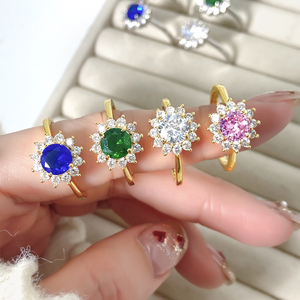 Bagues colorées pour femmes en laiton, tendance, avec zircon, pour fiançailles, mariage, fête, cadeau, plaqué or 18 carats et rhodium - Product Image 1