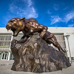 Statua di Leopardo in Bronzo Antico Personalizzata, Scultura di <span class=keywords><strong>Pantera</strong></span> a Grandezza Naturale in Ottone per Decorazione Esterna - Product Image 2