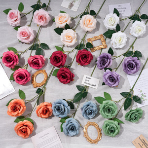 Rosas artificiales de seda con 3 cabezas para decoración de bodas - Product Image 3