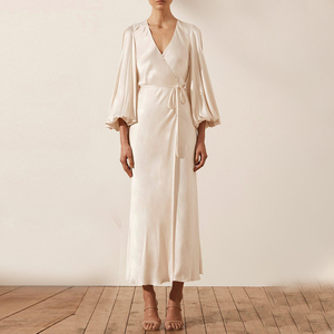 Jurk Dames Vestito Donna OEM Robe midi décontractée à manches bouffantes en satin de couleur unie pour femme élégante - Product Image 1