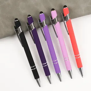 Haute qualité personnaliser les affaires promotionnelles stylo à bille en caoutchouc doux au toucher stylos en métal pour les cadeaux promotionnels