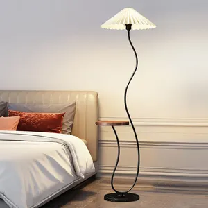 Post Modern Mushroom Minimalist Light Luxury Vertical Living Room Floor Table Lamp Stand Dining With Wood Table Wireless Charge