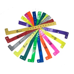 Professional Manufacturer Waterproof L Shape Adult Size Custom Vinyl Wristbands Entertainment Id Wristband