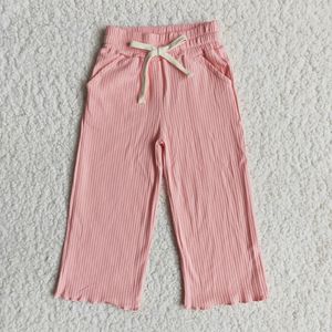 Conjunto de Ropa Infantil de Dos Piezas de Algodón y Elastano Rosa Intenso, Ecológico y de Alta Calidad, para Primavera/Verano - Product Image 3