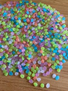 Haute luminosité lueur dans le caillou de résine lumineuse rougeoyante sombre - Product Image 2