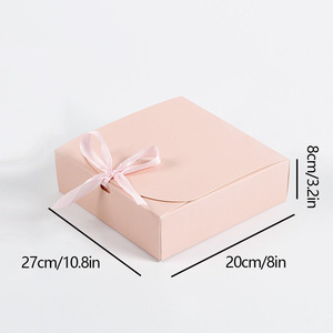 Boîte cadeau personnalisée de luxe pour demoiselles d'honneur, mariage, bonbons, chocolat, emballage cadeau en papier kraft blanc et noir avec ruban pour les invités - Product Image 2