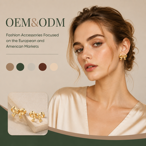 Boucles d'oreilles clous nœud papillon massif plaqué or 14 carats OEM/ODM pour femmes, bijoux de mode quotidiens, vente en gros - Product Image 1