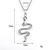 Collier pendentif serpent vintage en acier inoxydable pour femme, couleur or et argent, étanche, chaîne de clavicule de niche, bijoux