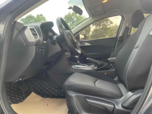 Venta al por Mayor de <span class=keywords><strong>Mazda</strong></span> <span class=keywords><strong>3</strong></span> Axela <span class=keywords><strong>2017</strong></span> 1.5L Versión de Lujo, Sedán Compacto de Gasolina Usado para Exportación Global - Product Image 3