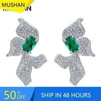 MUSHAN Schmuck Feine S925 Sterling Silber Ohrstecker für Damen mit Labor-Gezüchteten Smaragden Übertriebene Blumen-Ohrringe Großhandel