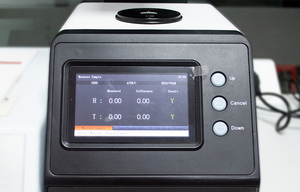 เครื่องวัดค่าการส่งผ่านแสง CHN Spec Meter รุ่น TH-100 สำหรับกระจก แก้ว พลาสติก ฟิล์มกันรอยโทรศัพท์มือถือ และหน้าจอสัมผัส - Product Image 4