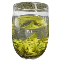 Thé vert Maojian du Yunnan, nouvelle récolte 2026, feuilles entières, variété en bande droite, saveur douce et parfumée, vente en gros pour marchands, revendeurs et bars