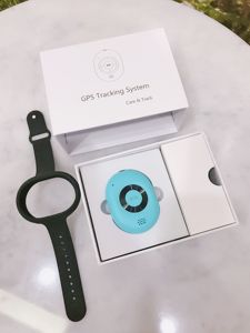 An Ninh Cá Nhân <span class=keywords><strong>Gps</strong></span> Vòng Đeo Tay Cho Trẻ Em Vòng Cổ Sos Nút <span class=keywords><strong>Gps</strong></span> Tracker Trẻ Em Báo Động <span class=keywords><strong>Gps</strong></span> Theo Dõi Định Vị Thiết Bị - Product Image 5