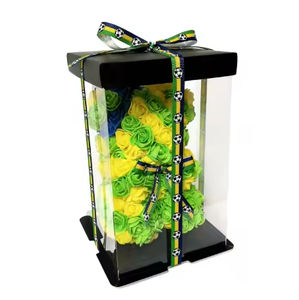 Oso de Rosas Artificiales Verde, Amarillo y Azul en Caja de Acrílico, Regalo Personalizado para Fanáticos del Fútbol Brasileño, Venta al Por Mayor para Fiestas - Product Image 2