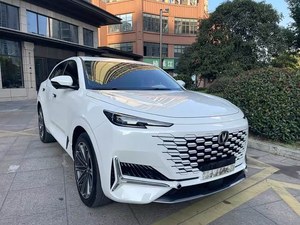 UNI-<span class=keywords><strong>K</strong></span> 2.0T FWD Enjoy Edition 2023 d'occasion haut de gamme, SUV intermédiaire, prix de gros - Product Image 2