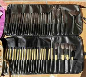 Juego de Brochas de Maquillaje de Viaje Profesional de 24 Piezas con Pelo Sintético y Bolsas de Almacenamiento de PU para Aplicación de Sombra de Ojos para Maquilladores - Product Image 5