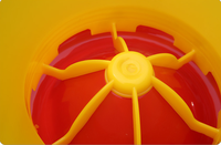 Mangeoire multifonctionnelle pour poulets et dindes en plastique jaune avec anneau anti-gaspillage, mangeoires automatiques pour volailles