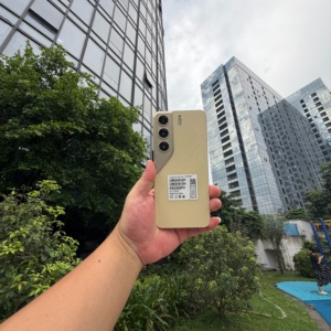 สมาร์ทโฟน C40 Pro กล้องหลัง 48MP เซ็นเซอร์ลายนิ้วมือ โทรศัพท์ 5G สีทอง สมาร์ทโฟน 5G OctaCore โทรศัพท์มือถือ 5G - Product Image 3