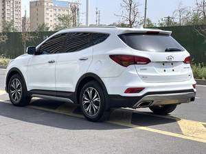 Santa Fe 2.0T 4WD Smart 2017, <span class=keywords><strong>7</strong></span> <span class=keywords><strong>Plazas</strong></span>, Techo Solar Automático y Asientos Eléctricos, SUV Usado - Product Image 6