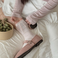 Chaussettes unies noires et blanches, chaussettes mi-mollet découpées pour femmes, chaussettes fines en maille respirante pour l'été