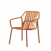 Vente de tables et chaises confortables haut de gamme atmosphère solide villa extérieure terrasse café combinaison