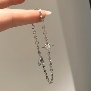 Braccialetto Stella Scintillante per Donne con Accessori a Forma di Cometa Esplosiva, Meteora, Stella a Cinque Punte e Stella Portafortuna - Product Image 5