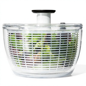 <span class=keywords><strong>Essoreuse</strong></span> à <span class=keywords><strong>salade</strong></span> et lave-fruits et légumes <span class=keywords><strong>OXO</strong></span> Good Grips en acier inoxydable non électrique |   Capacité de 6,22 litres - Product Image 1