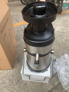 <span class=keywords><strong>Extracteur</strong></span> <span class=keywords><strong>de</strong></span> <span class=keywords><strong>jus</strong></span> centrifuge à large ouverture <span class=keywords><strong>de</strong></span> 77 mm, machine à <span class=keywords><strong>jus</strong></span> anti-goutte 700 W, machine à <span class=keywords><strong>jus</strong></span> <span class=keywords><strong>de</strong></span> fruits et légumes frais - Product Image 4