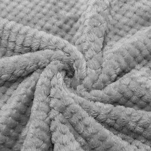Manta de franela de piña a cuadros suave para el hogar de lujo personalizada, textiles para el hogar, mantas de lana Coral de poliéster para invierno, tamaño King - Product Image 4