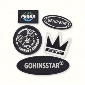 Étiquettes en caoutchouc PVC souple personnalisées avec logo 3D en relief, nom de marque privée, à coudre sur les vêtements - Product Image 6