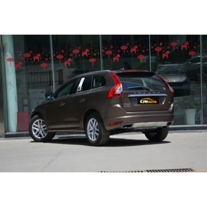 Volvo XC60 T5 Kinetic 2.0T SUV d'occasion 2017. Configurations complètes, faible kilométrage, sans accident. Voiture d'occasion haut de gamme pour l'exportation mondiale. - Product Image 5