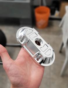 定制方坯铝零件制造商内部数控铣削服务6061方坯铝超级跑车零件 - Product Image 1