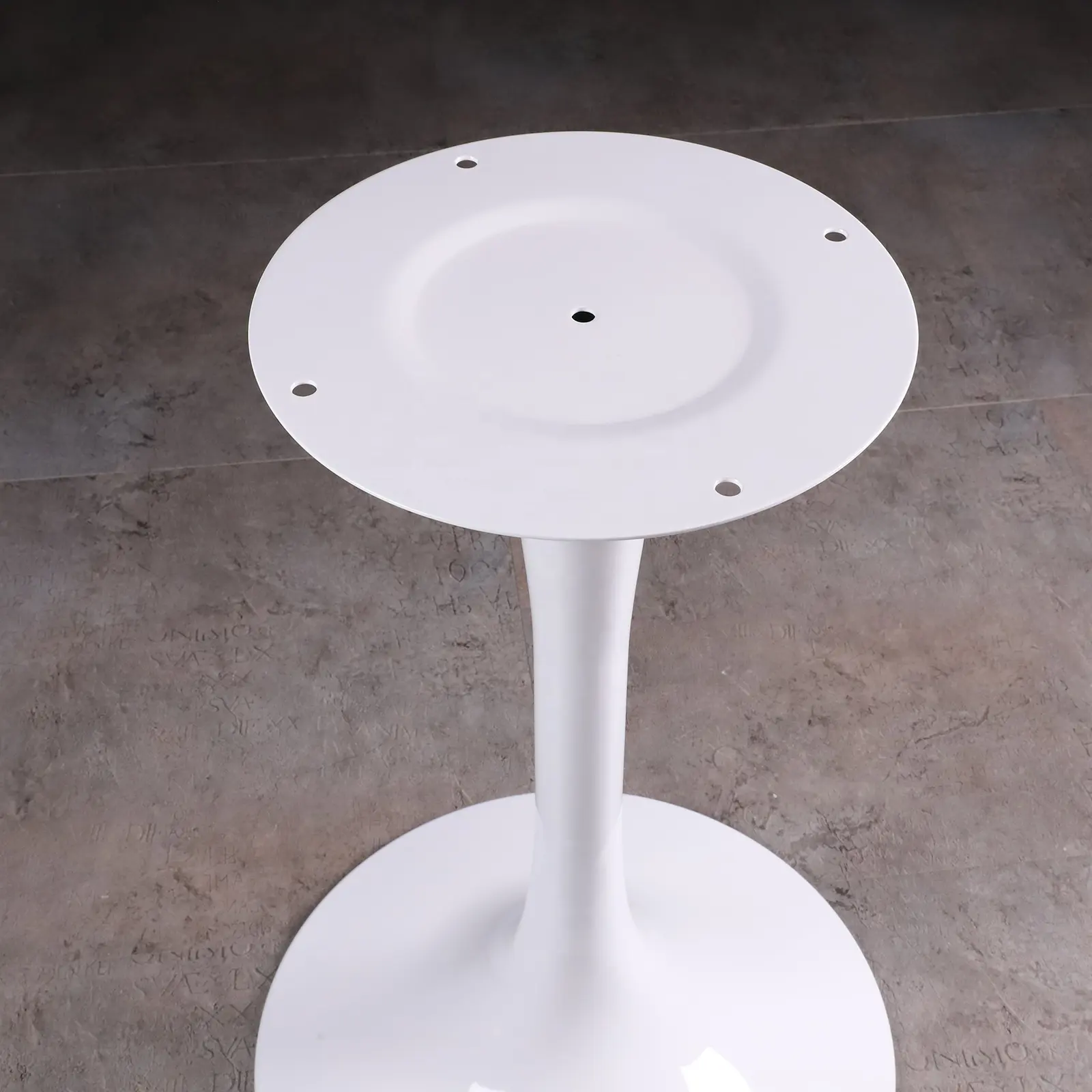 Современная мебель оборудование тюльпан дизайн металлическая литая рама 50 шасси железные ножки журнальный столик