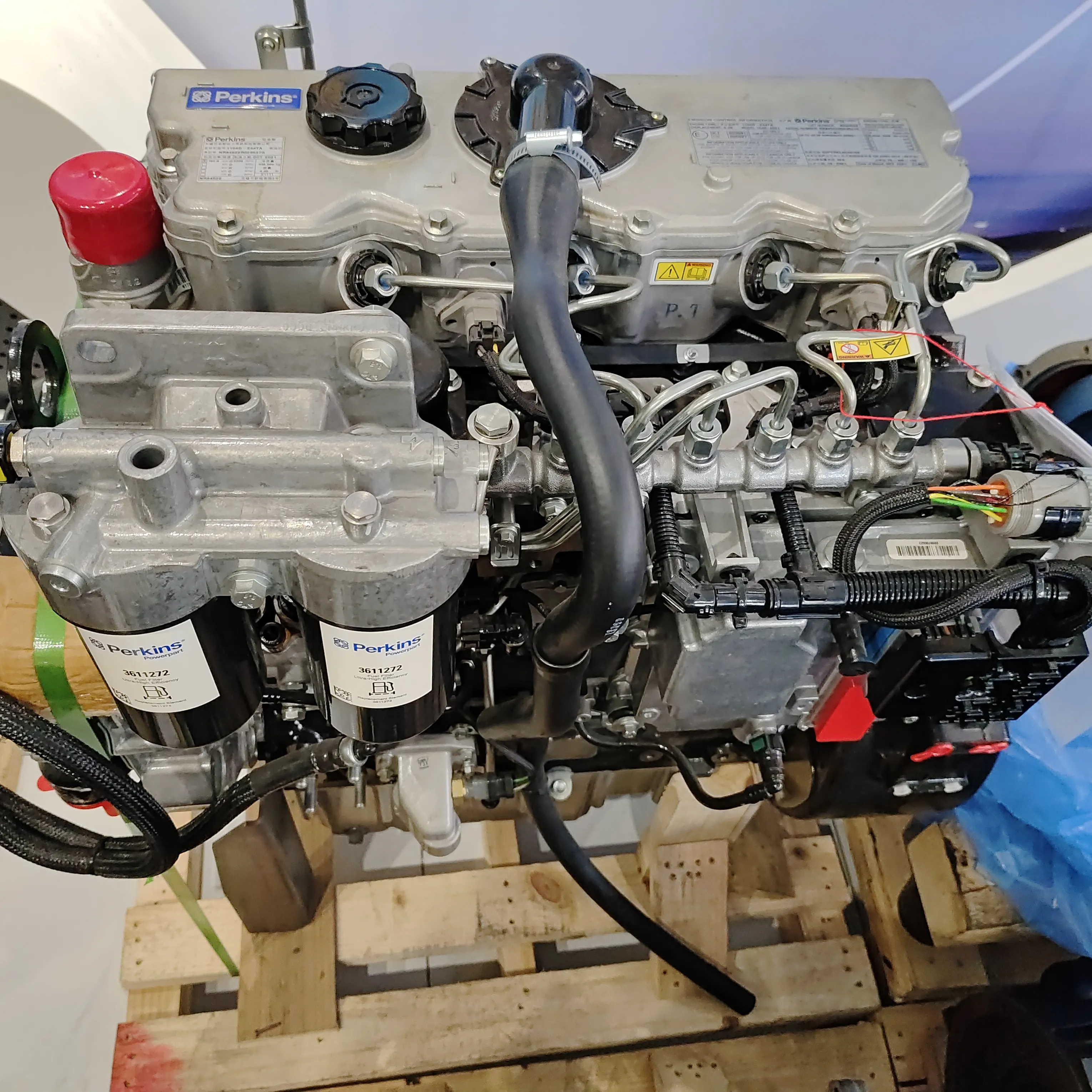 1104D 1104D-E44 Motor mesin Diesel perakitan mesin injektor Director direktur 102KW untuk Perkins 1104D-E44TA Engine