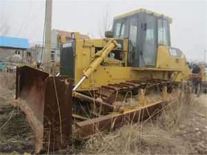 Bulldozer Usado D7G con Capacidad de Aplicación de Aserrín de 4m, Momento de Carga Alto de 27000KG, Peso de 27000KG, Origen Japón - Product Image 3