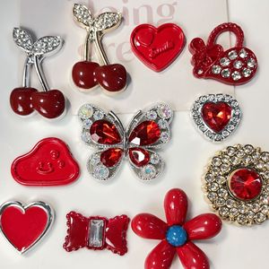 Accessoires de mode Version Red Cherry Butterfly Love, fleur à cinq pétales, coiffe, fleur pour vêtements, breloque pour étui à accessoires, matériaux - Product Image 3