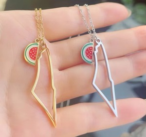 Kalung Qifei 2026 OEM Berlapis Emas 18K dari Baja Tahan Karat dengan Motif Semangka Palestina & Peta Arab, Perhiasan Fashion untuk Pria Wanita - Product Image 1
