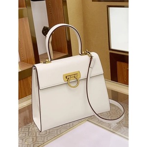 Sac bandoulière femme en PU style rétro français B650023YO, sac à main élégant avec boucle fer à cheval, design raffiné pour femme - Product Image 1