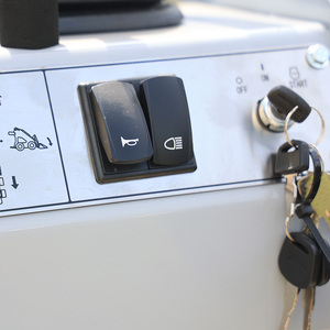 Mini-chargeuse compacte 4x4 CE EPA 5, machine agricole à quatre roues motrices - Product Image 4