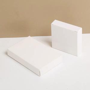 Scatola regalo in cartone bianco di <span class=keywords><strong>dimensioni</strong></span> personalizzate realizzata su misura per imballaggi di lusso - Product Image 4