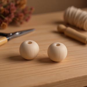 Perline di legno Ilan rotonde da 40 mm per artigianato e decorazione - Product Image 3