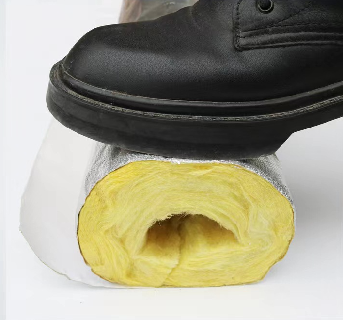 Centrifugal Glass Wool Steam Pipe Insulation Shell 30-150mm Thickness Without Aluminum Foil