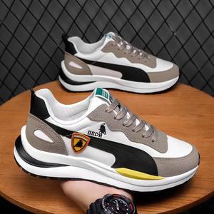 Sepatu Gaya Desain Fashion Keren Terbaru Nyaman dan Tahan Aus Sol Lembut Sepatu Kasual Skateboard Sepatu Jalan Pria - Product Image 2