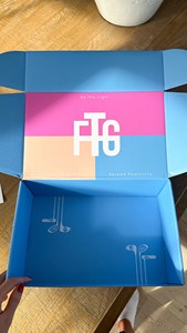 批发定制徽标印刷化妆品包装口红唇彩纸盒带哑光层压海绵内衬适用于相框 - Product Image 4